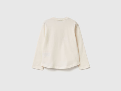 Benetton_Creamy White_T-Shirt with Petal Effect Applique_3I1XG10K8_0R2_02