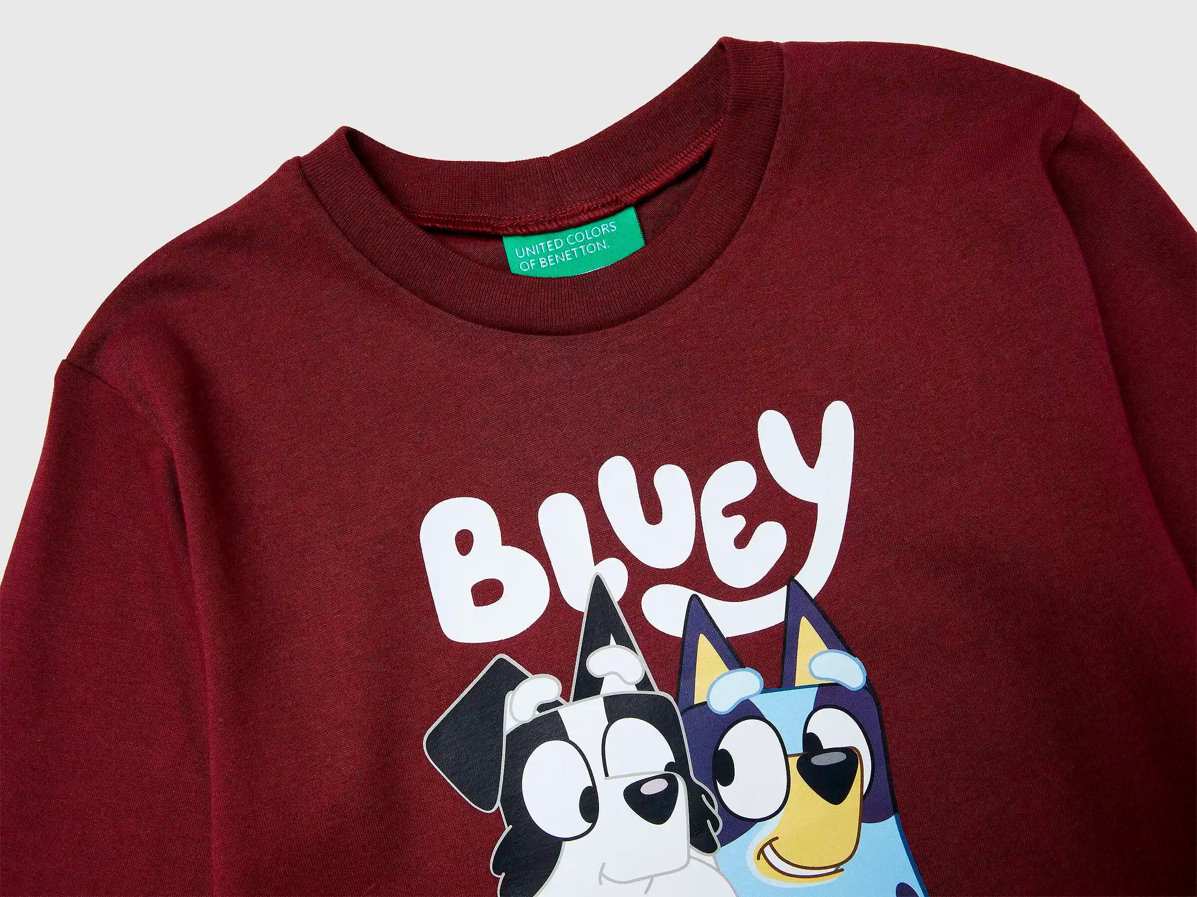 Benetton_Burgundy_T-Shirt with Bluey ©Ludo Studio Print_3I1XG10KH_129_03