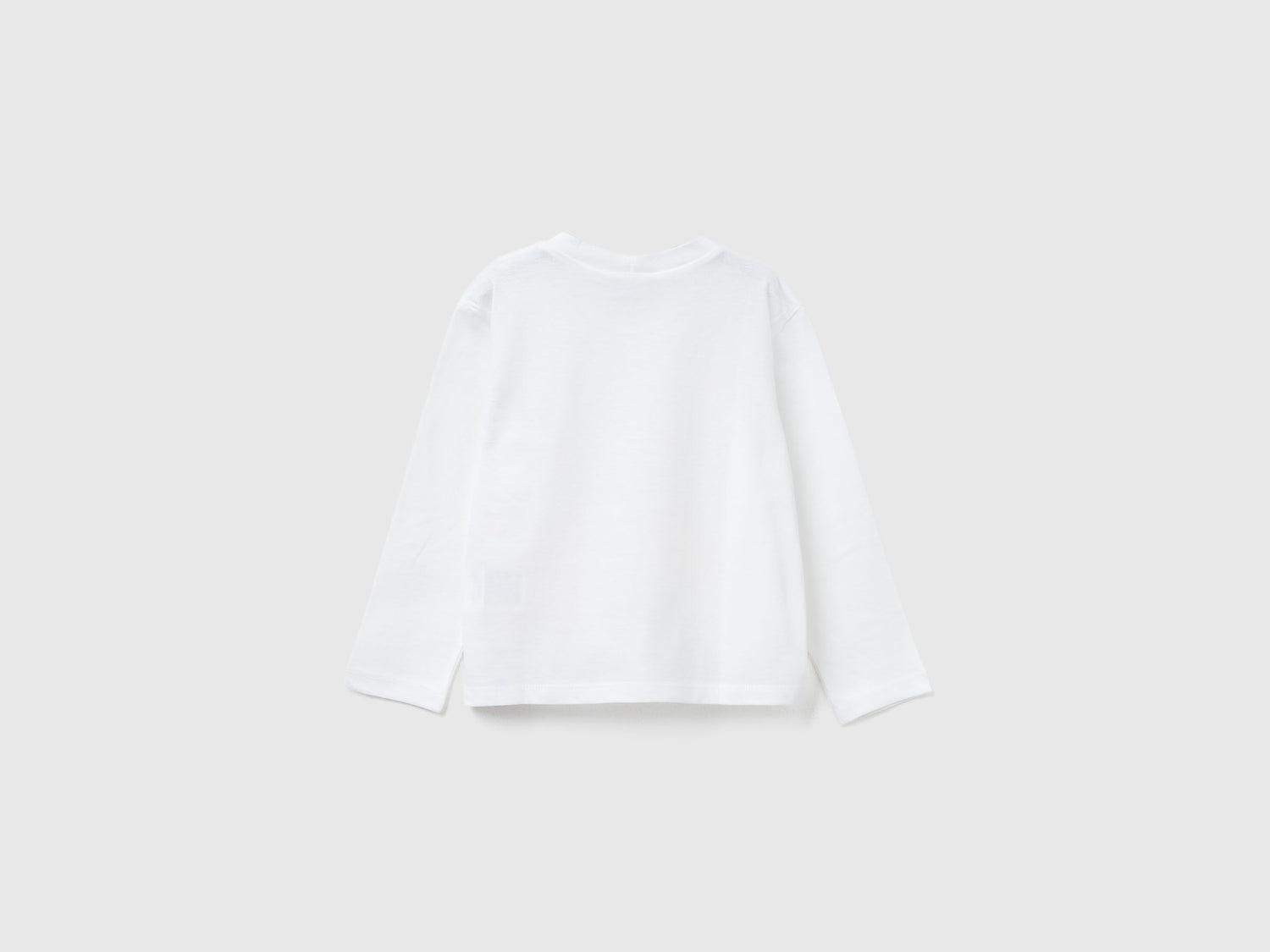 Benetton_Creamy White_T-Shirt with Bluey ©Ludo Studio Print_3I1XG10KI_074_02