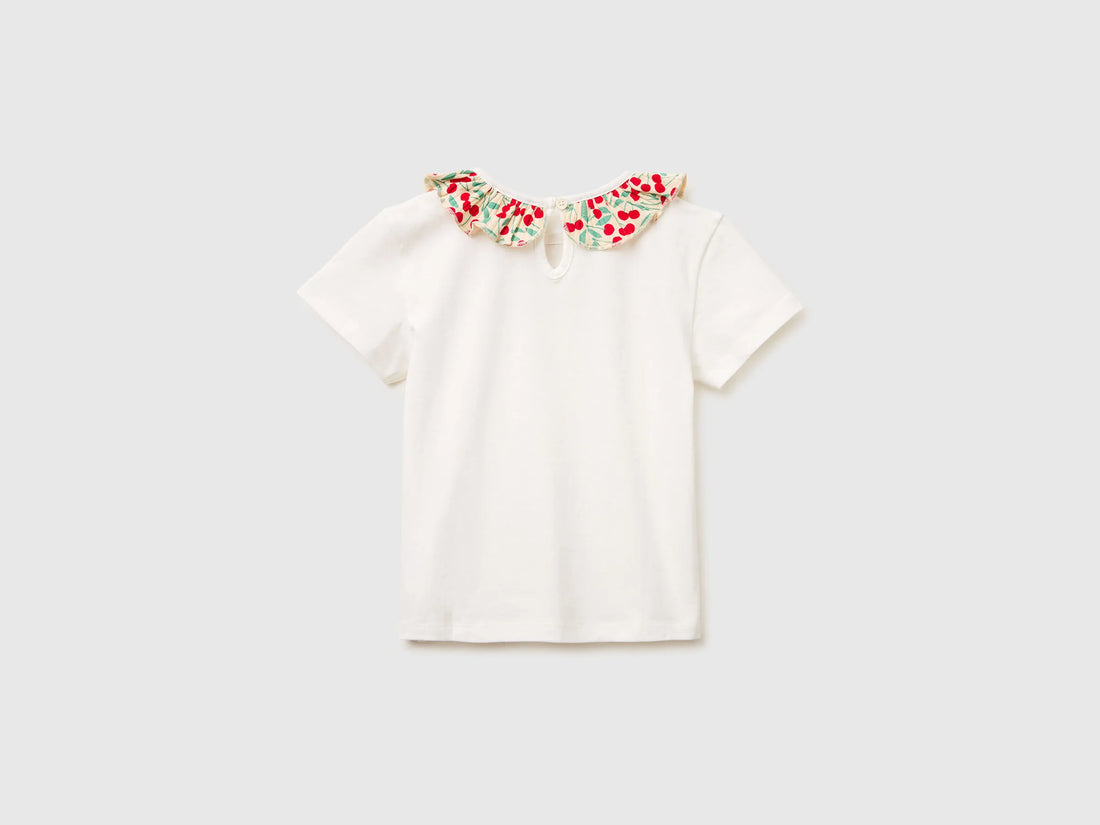 Benetton Creamy White Girls T-Shirt with Ruffles on The Collar SKU: 3I1XG10M4_074 Image 02