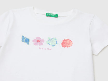 Benetton Multi-Color Girls T-Shirt with Print and Embroidery SKU: 3I1XG10N1_101 Image 03