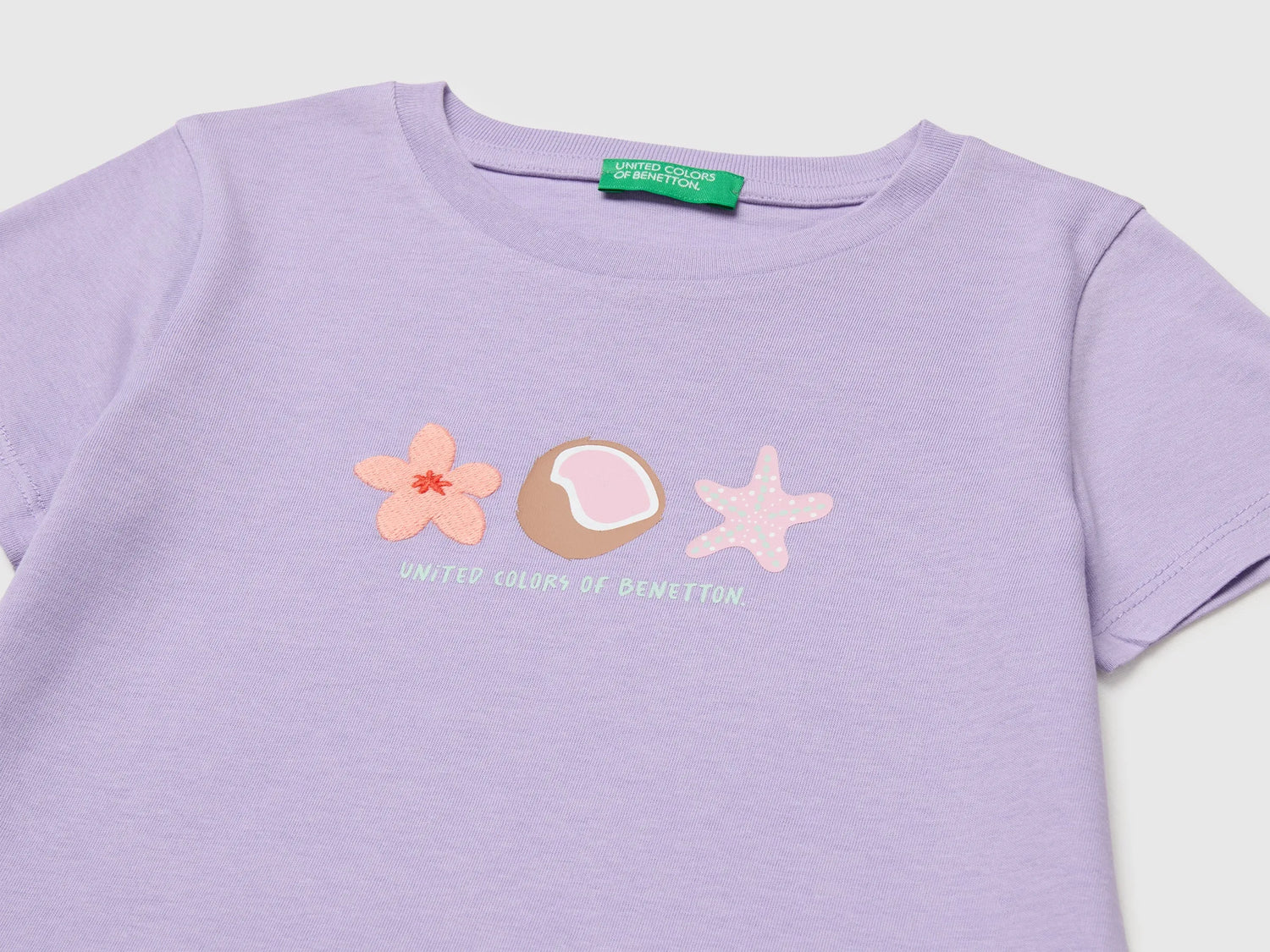 Benetton Multi-Color Girls T-Shirt with Print and Embroidery SKU: 3I1XG10N1_2P5 Image 03