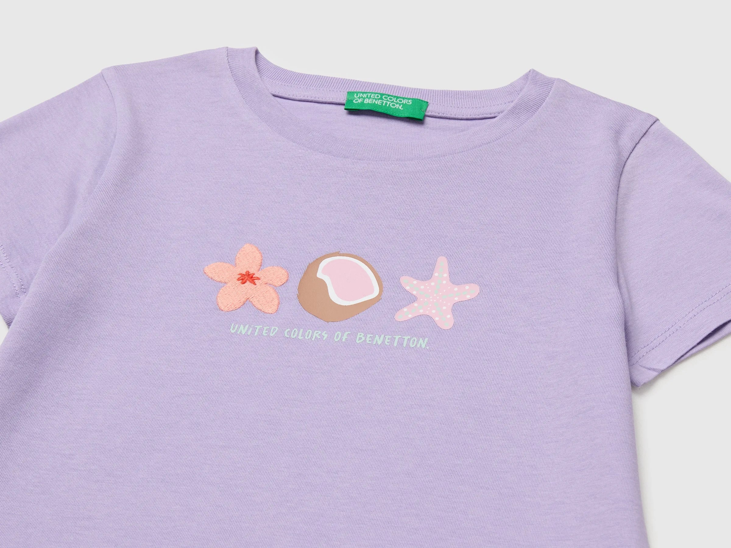 Benetton Multi-Color Girls T-Shirt with Print and Embroidery SKU: 3I1XG10N1_2P5 Image 03