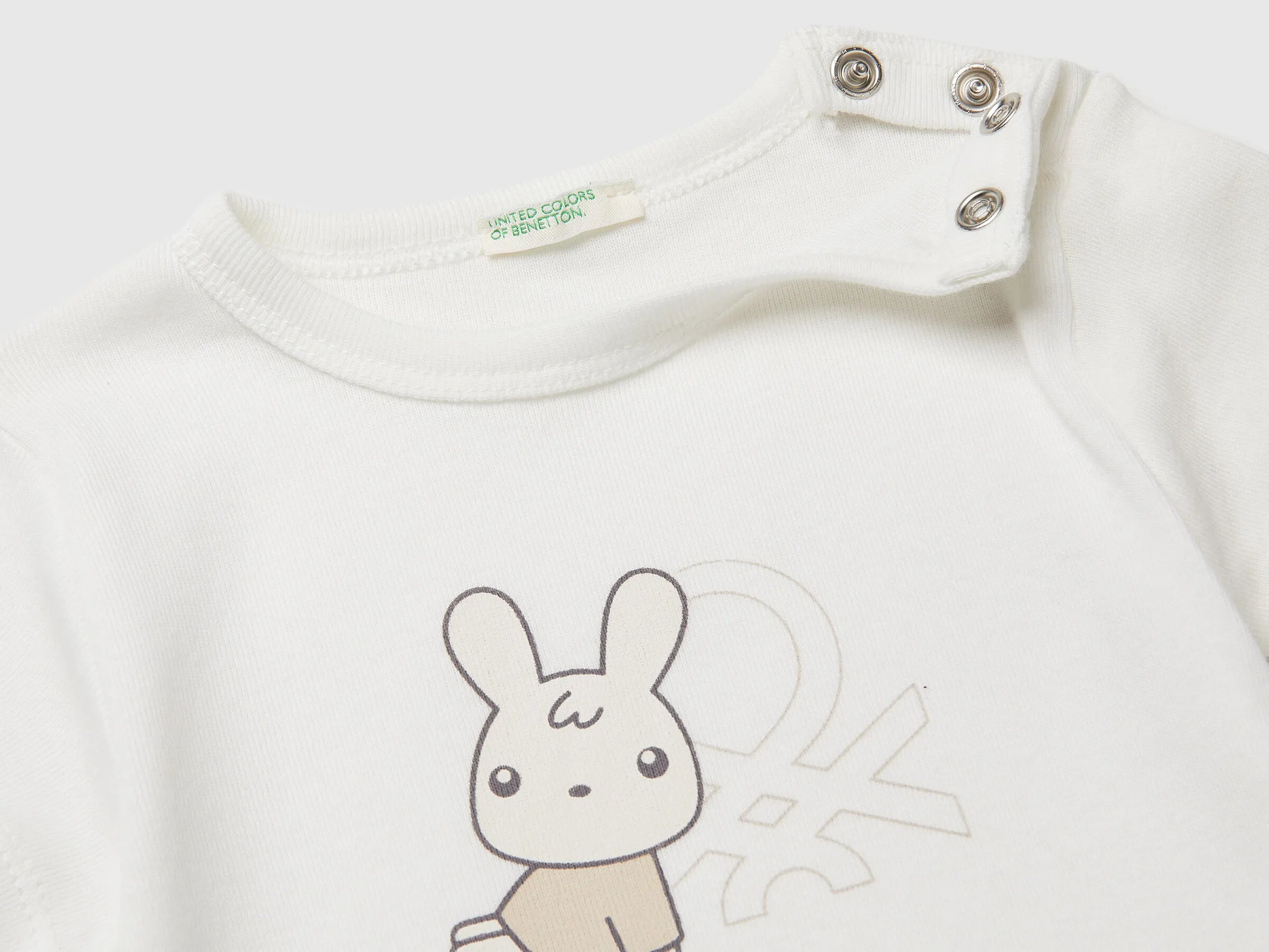 Benetton Creamy White New Born Logo Print T-Shirt in Organic Cotton SKU: 3I9WA1072_074 Image 03
