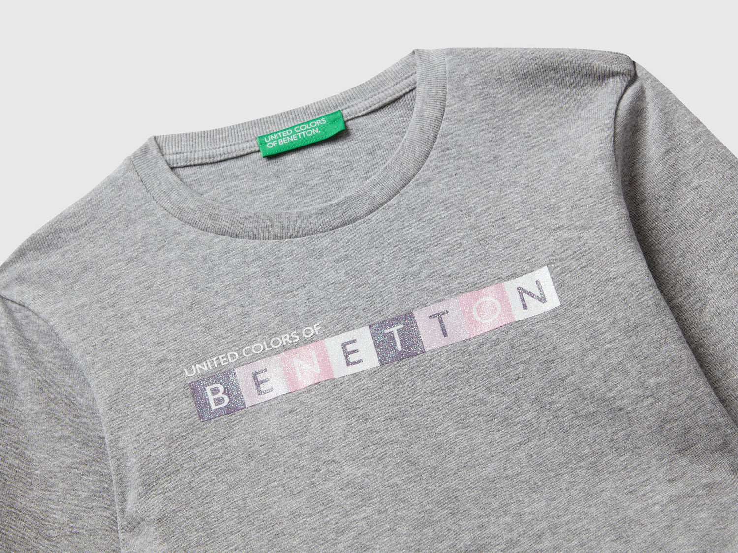 Benetton_Light Gray_T-Shirt with Glittery Logo in Cotton_3I9WG10JS_501_03