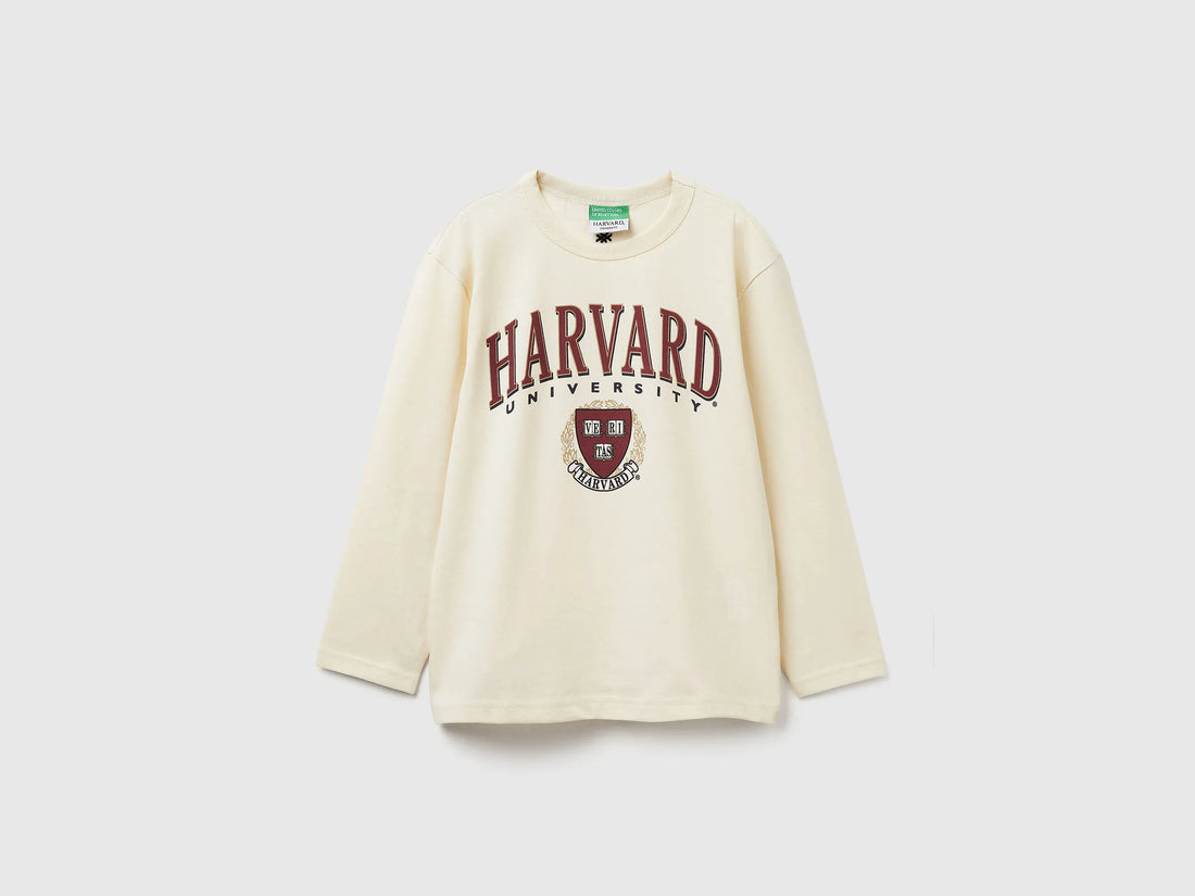 Benetton_Creamy White_Crew Neck Sweatshirt ©Harvard University_3IVWC10PW_3C9_01