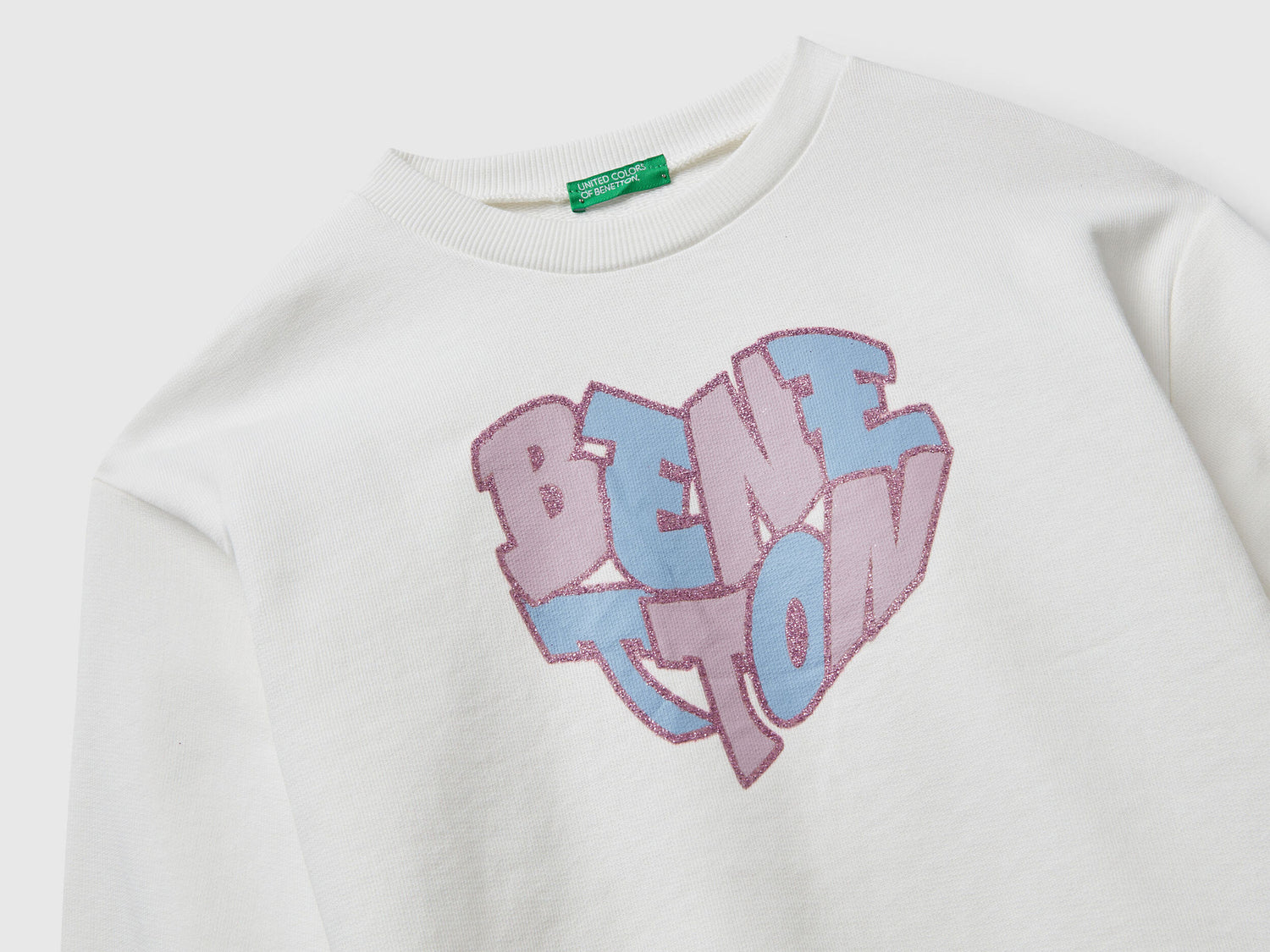 Benetton_Creamy White_Sweatshirt with Glittery Logo Print_3J68C10Q0_074_03