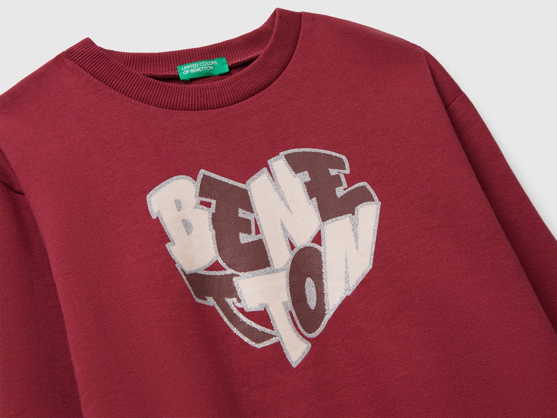 Benetton_Burgundy_Sweatshirt with Glittery Logo Print_3J68C10Q0_236_03