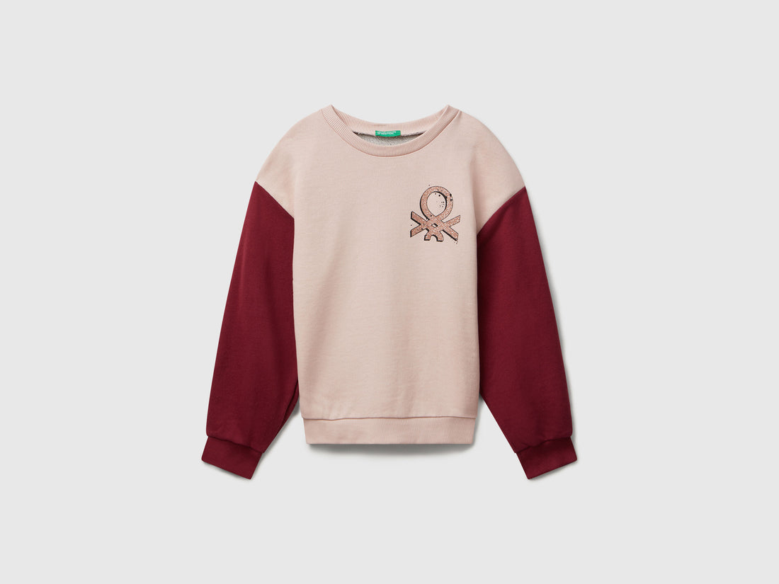 Benetton_Creamy White_Sweatshirt with Glittery Logo Print_3J68C10Q0_901_01