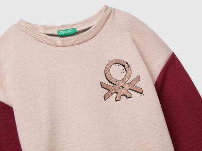 Benetton_Creamy White_Sweatshirt with Glittery Logo Print_3J68C10Q0_901_03