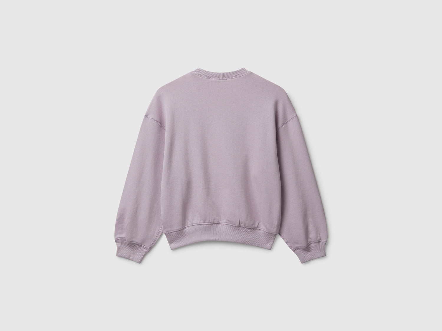 Benetton_Lavender_Sweatshirt with Sequins_3J68C10QI_0W1_02