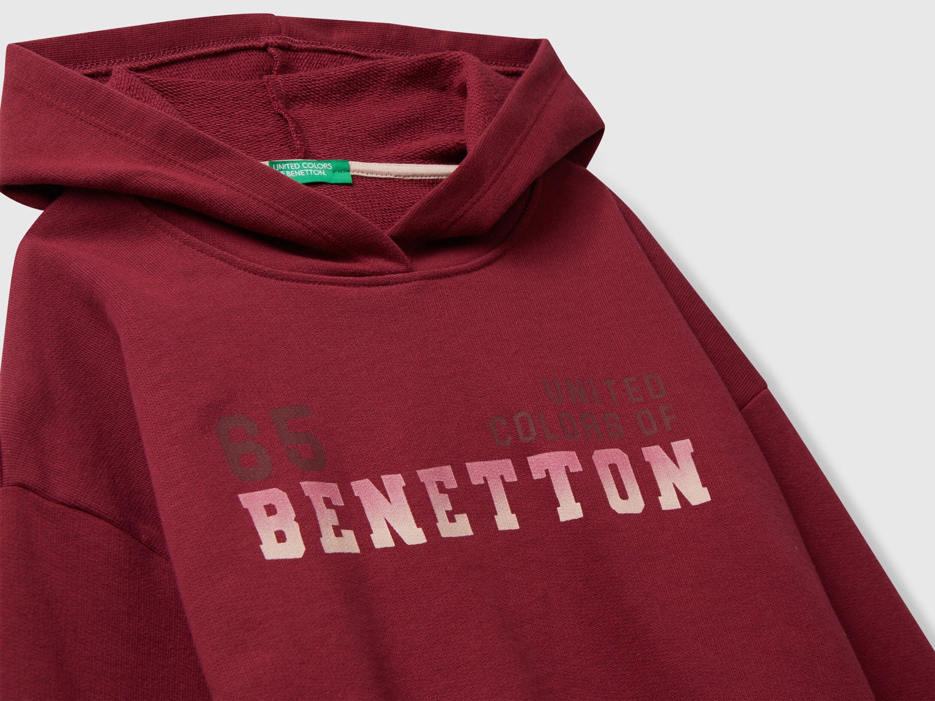 Benetton_Burgundy_Sweatshirt with Print_3J68C204W_236_03