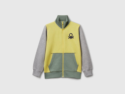 Beneton_Pure Cotton Sweatshirt with Zipper_3J68C501B_919_01