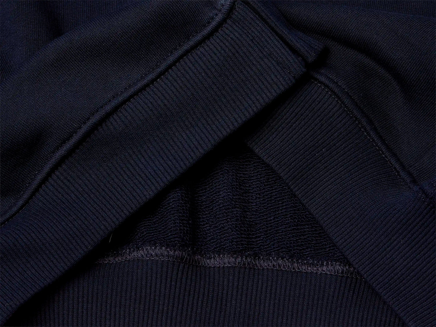 Benetton_Dark Blue_Boxy Sweatshirt with Prints_3J68C505G_016_03