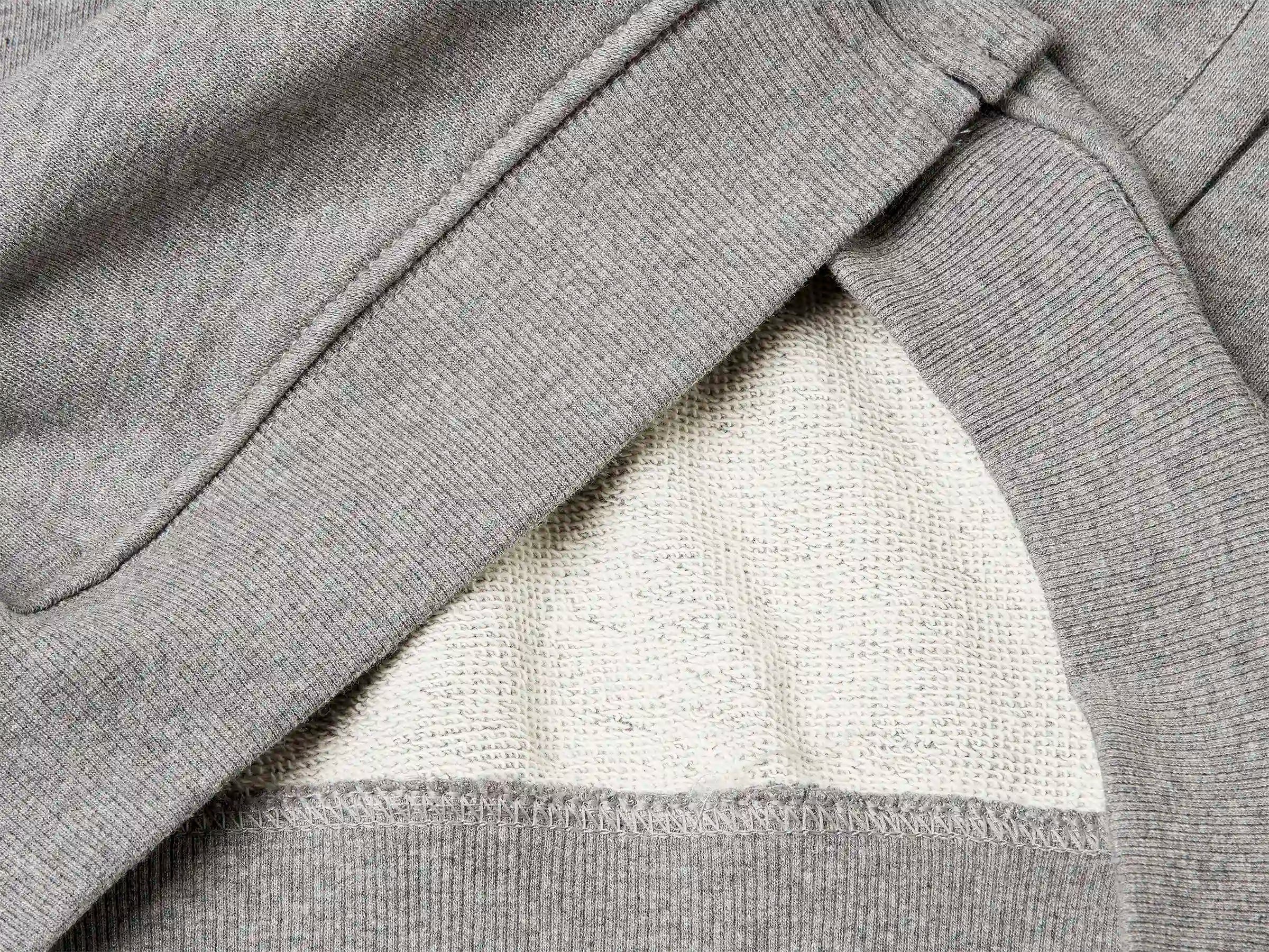 Benetton_Dark Gray_Boxy Sweatshirt with Prints_3J68C505G_507_03