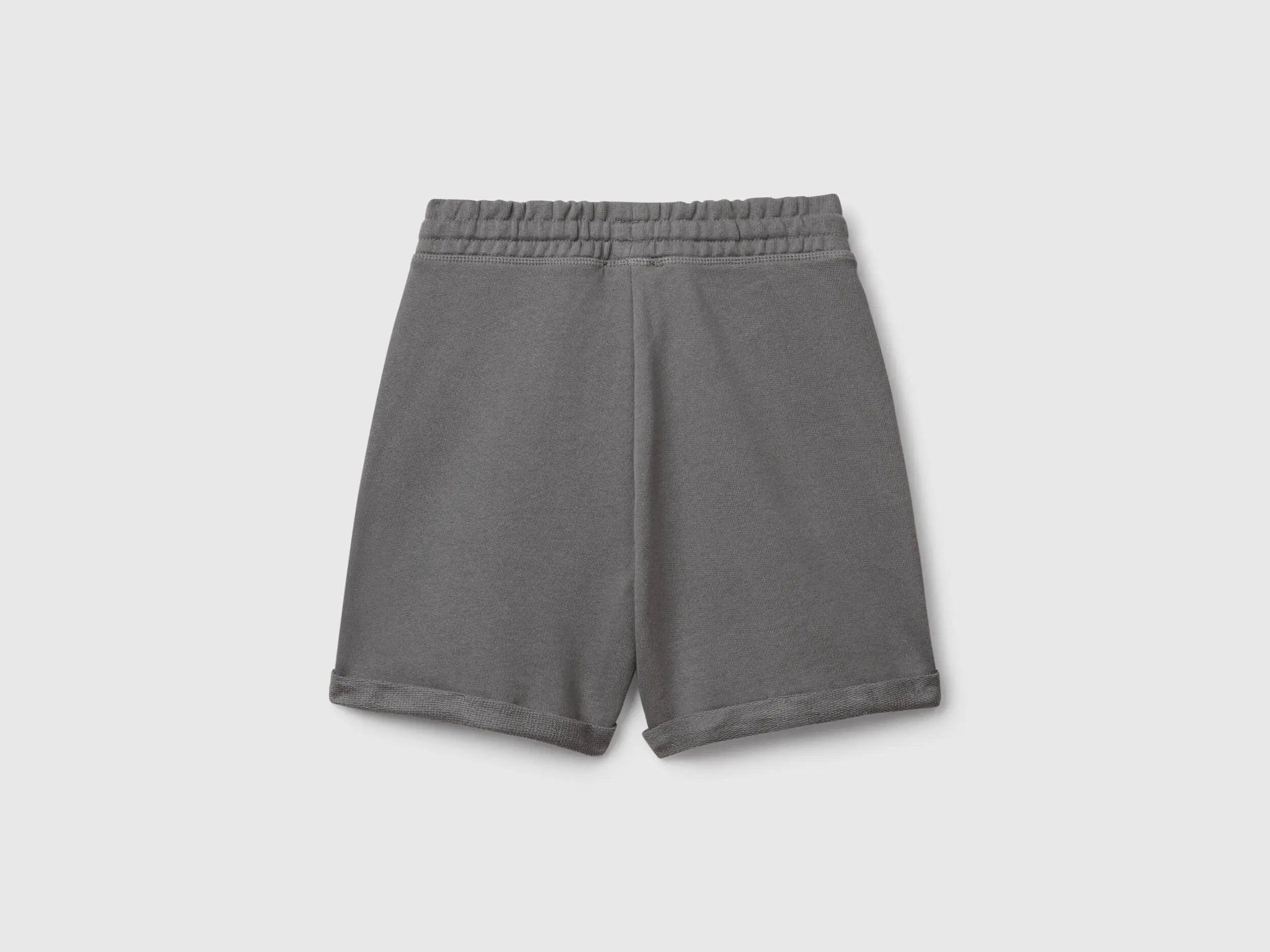 Benetton_Bermuda Shorts in Pure Cotton Fleece_3J68C901G_00W_02