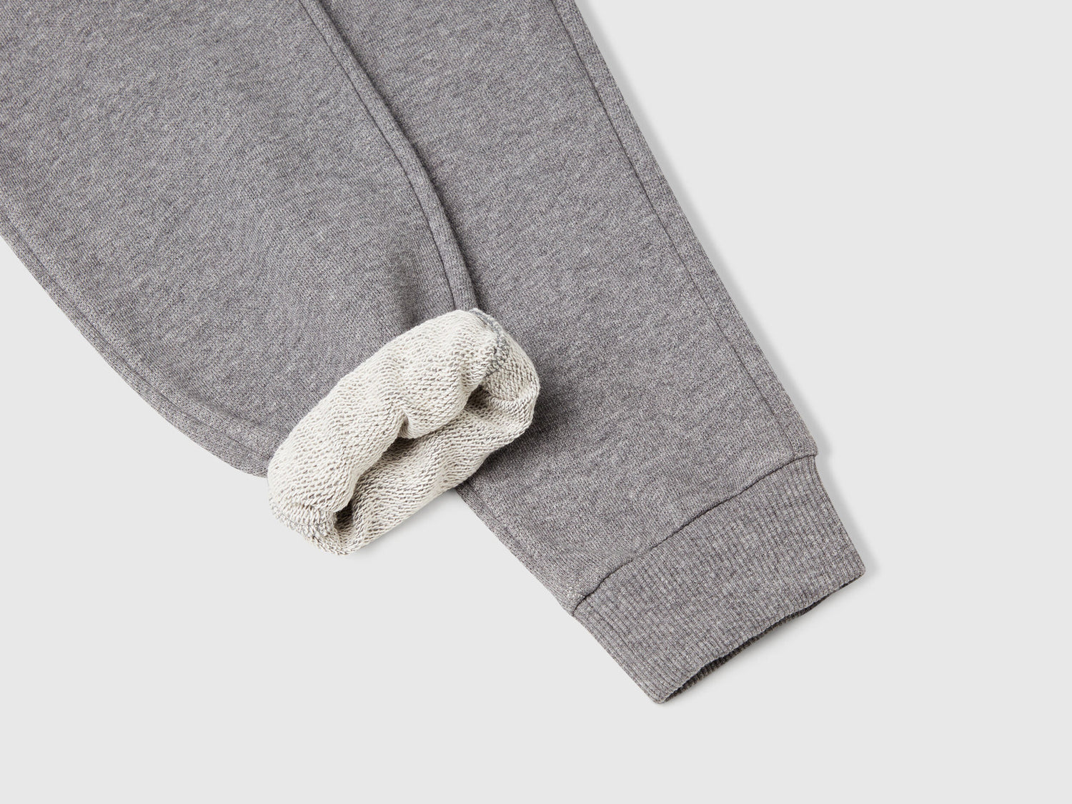 Beneton_Sporty Trousers with Drawstring_3J68CF01P_507_03