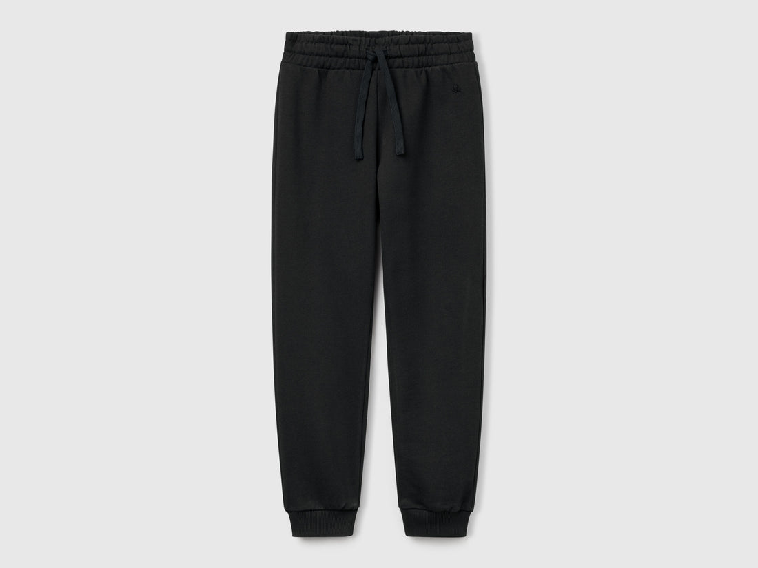 Benetton_Black_Sweatpants with Logo_3J68CF02H_100_01