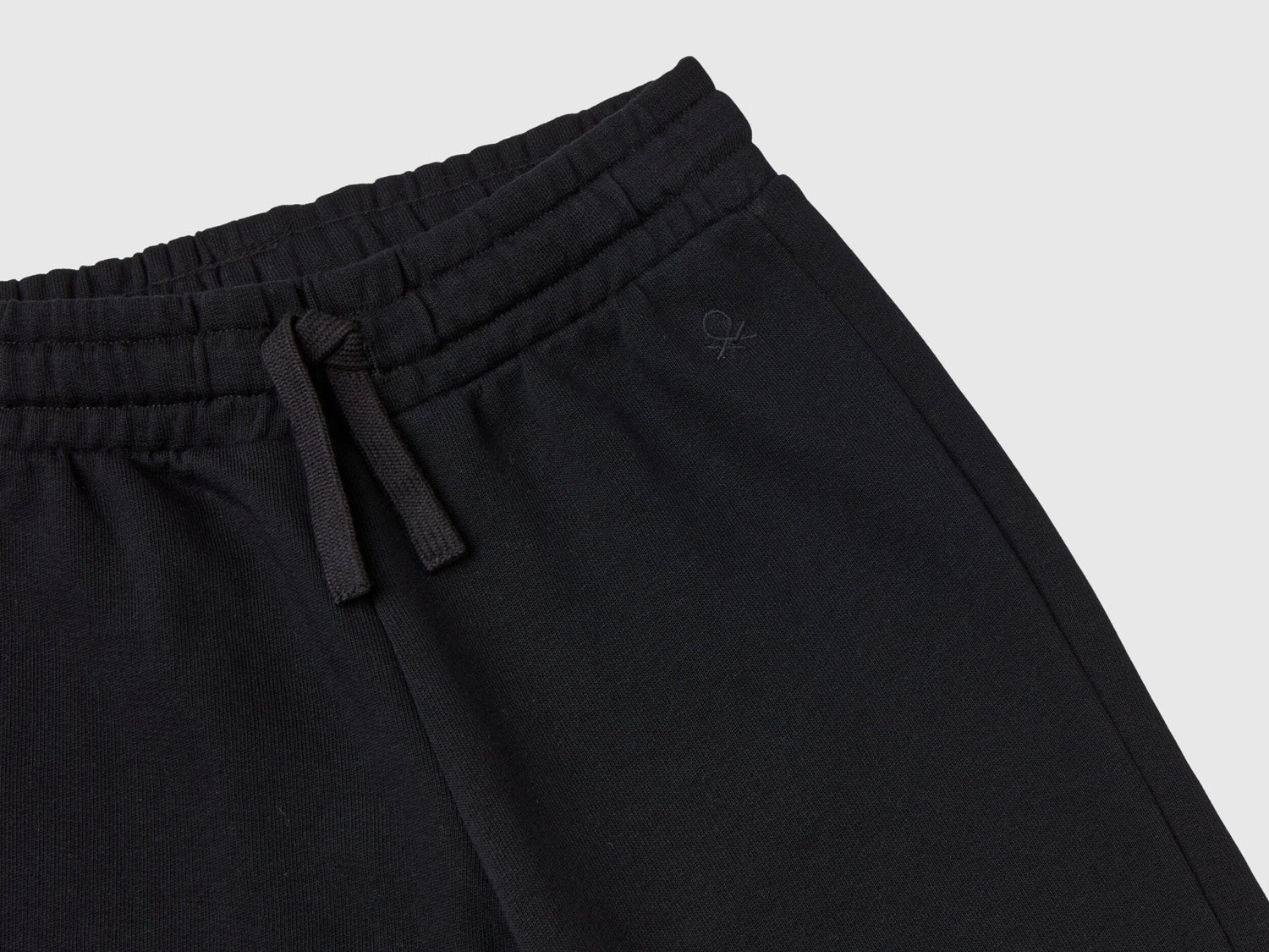 Sweatpants With Logo_03