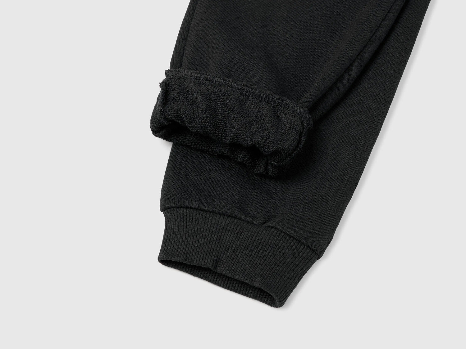 Benetton Black Girls Sweatpants with Logo SKU: 3J68CF02H_100 Image 03