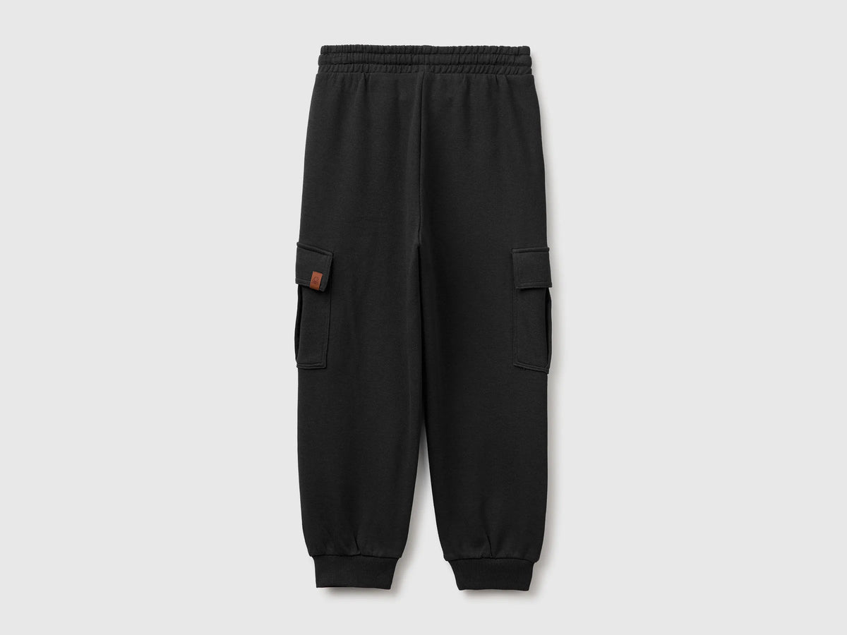 Benetton Black Boys Fleece Cargo Pants SKU: 3J68CF079_100 Image 02