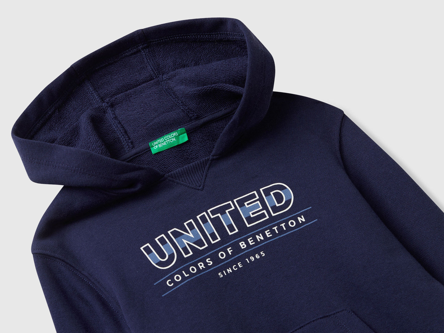 Benetton_Dark Blue_Hoodie with Pocket and Hood_3J68G2014_252_03