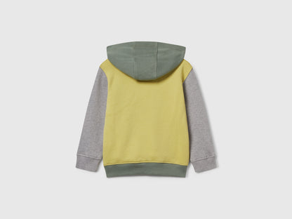 Benetton_Olive Green_Hoodie with Pocket and Hood_3J68G2014_902_02