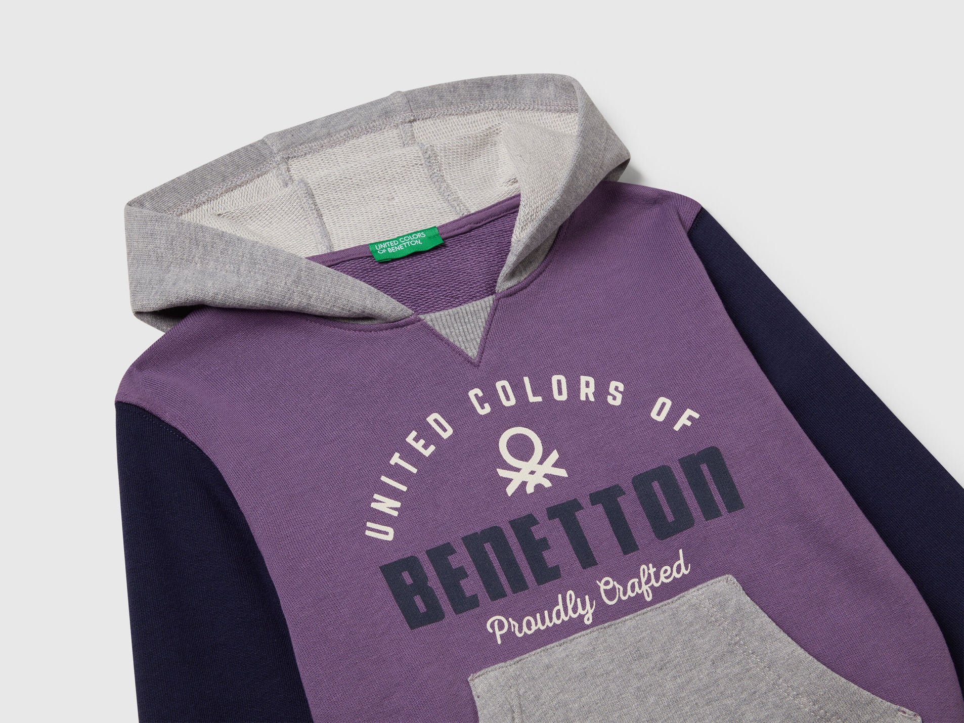 Benetton_Lavender_Hoodie with Pocket and Hood_3J68G2014_903_03