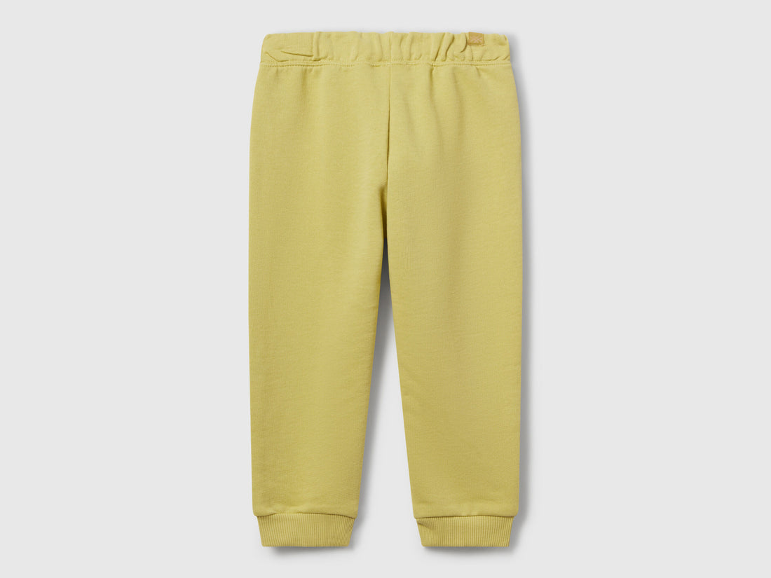 Benetton_Yellow_Regular Fit Sweat Joggers_3J68GF027_0Y6_02