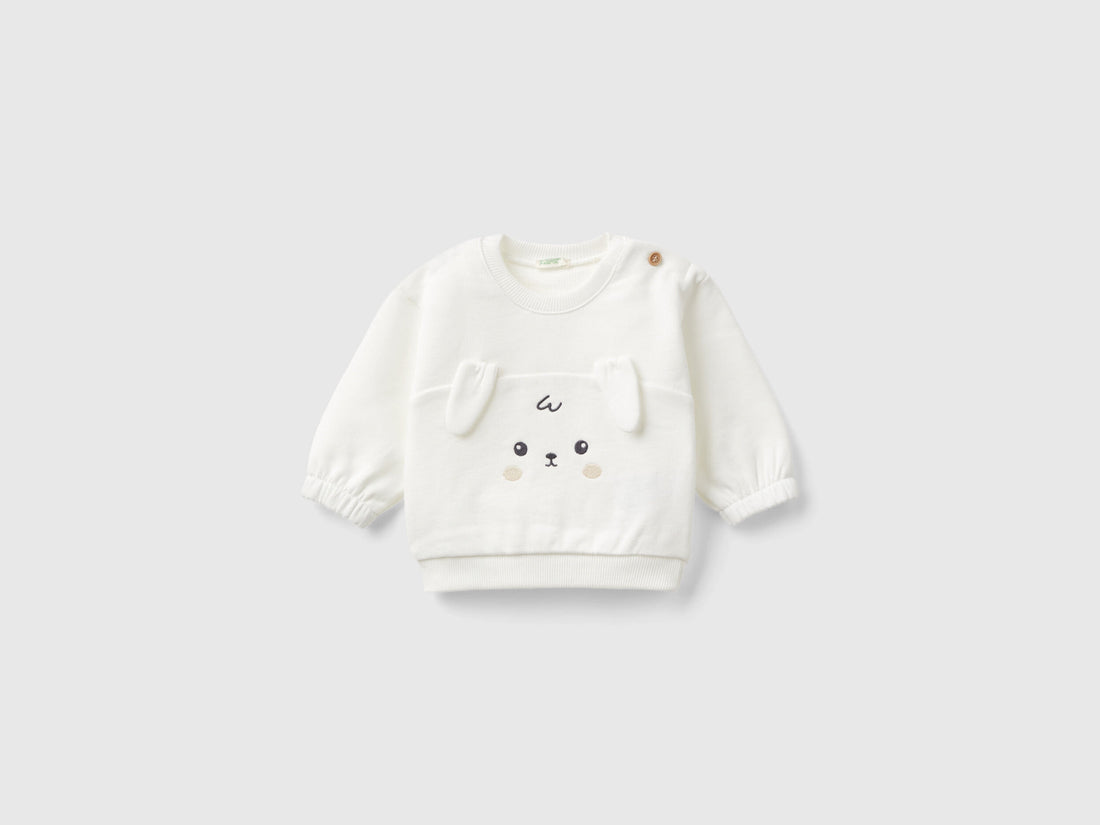 Sweatshirt With Embroidery And Patches In Organic Cotton_3J70A1058_074_01