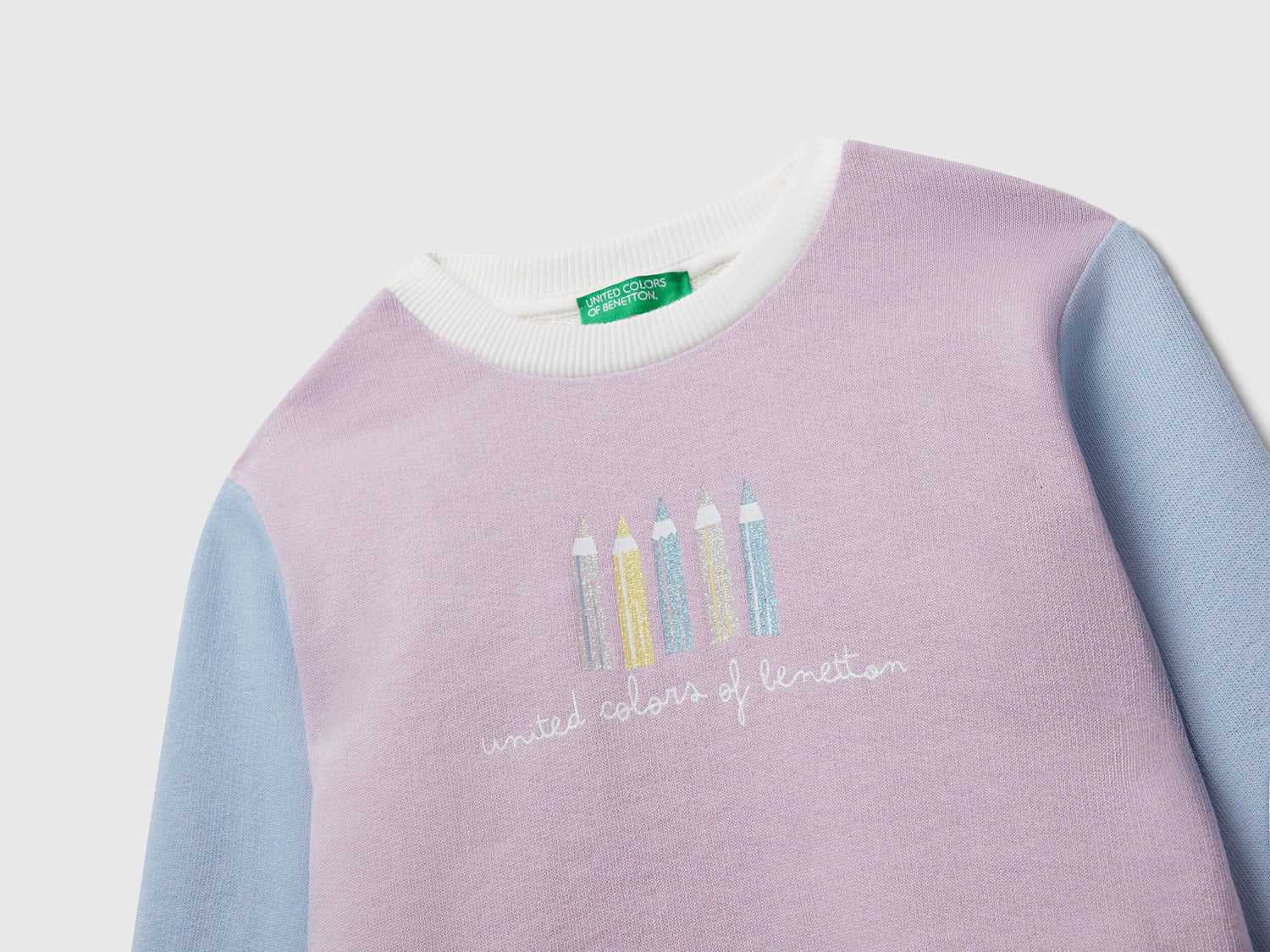 Benetton_Violet_Sweatshirt with Glittery Print_3J70G10JR_902_03