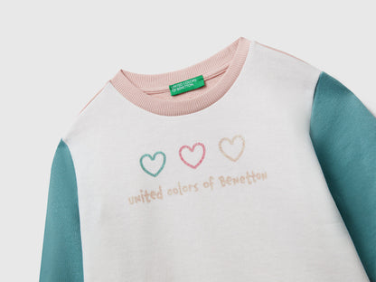 Benetton_Creamy White_Sweatshirt with Glittery Print_3J70G10JR_903_03