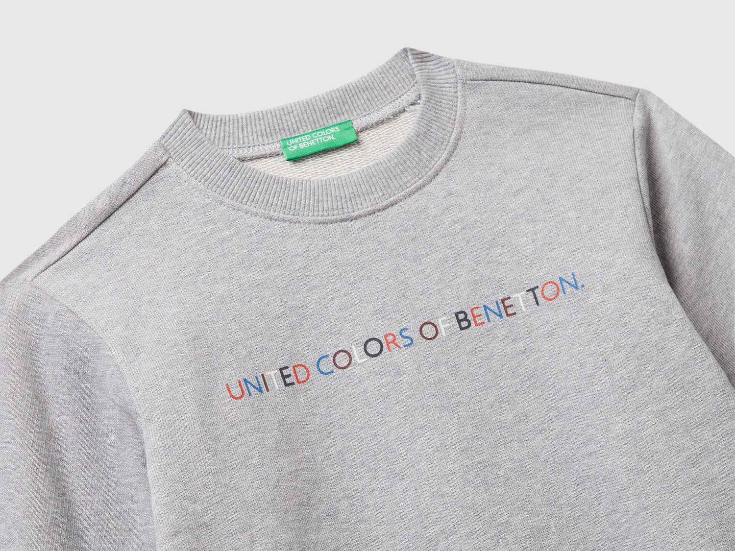 Benetton_Light Gray_Regular Fit Sweatshirt with Print_3J70G10JY_501_03