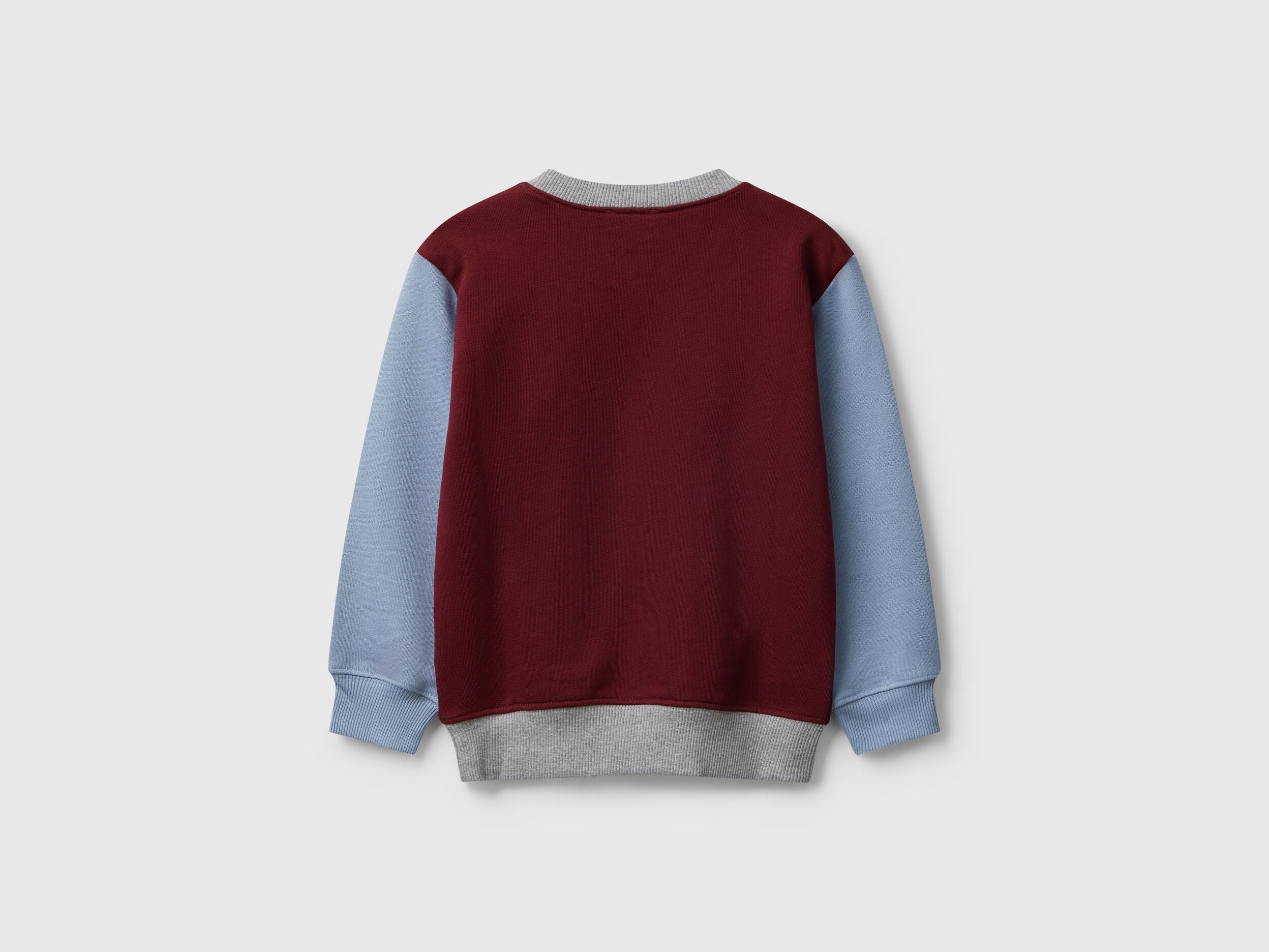 Benetton_Burgundy_Regular Fit Sweatshirt with Print_3J70G10JY_901_02