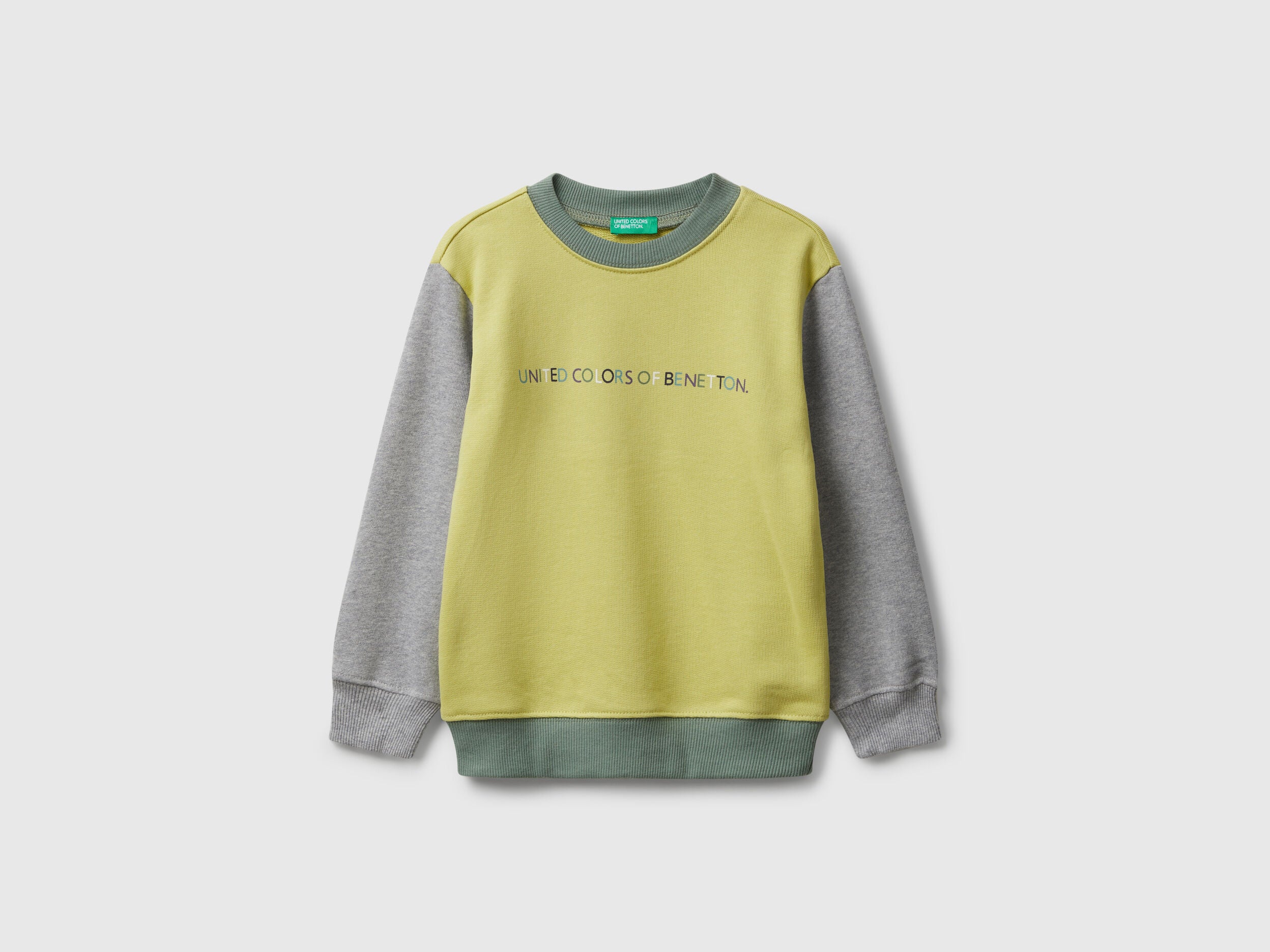 Benetton_Olive Green_Regular Fit Sweatshirt with Print_3J70G10JY_902_01