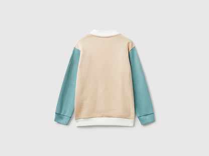 Benetton_Creamy White_Hoodie with Glittery Print_3J70G503U_903_02