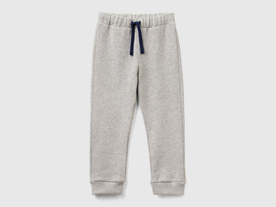 Beneton_Cotton Sweatpants with Logo_3J70GF010_501_01