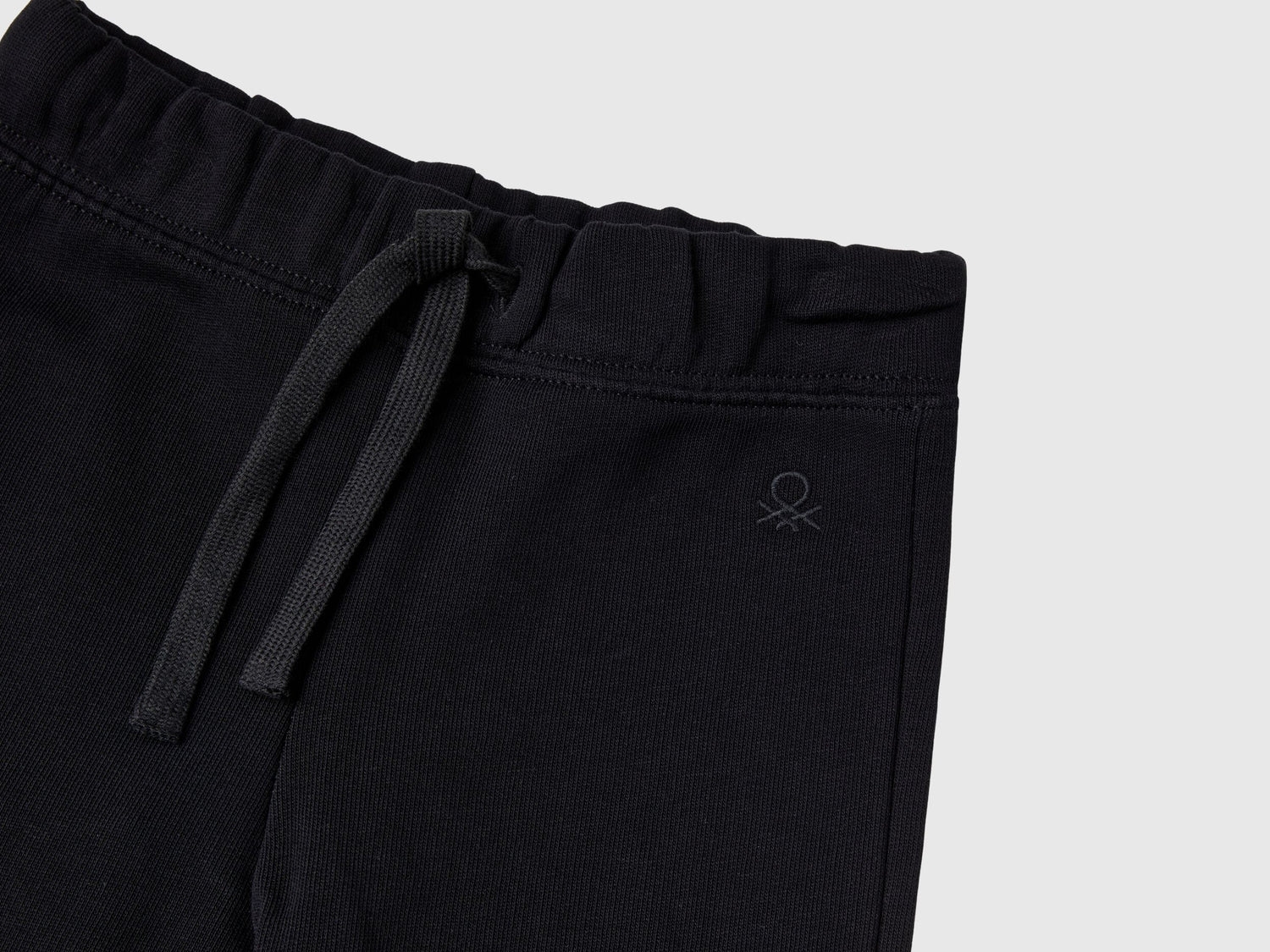 Benetton_Black_Sweatpants in Cotton_3J70GF01N_100_03