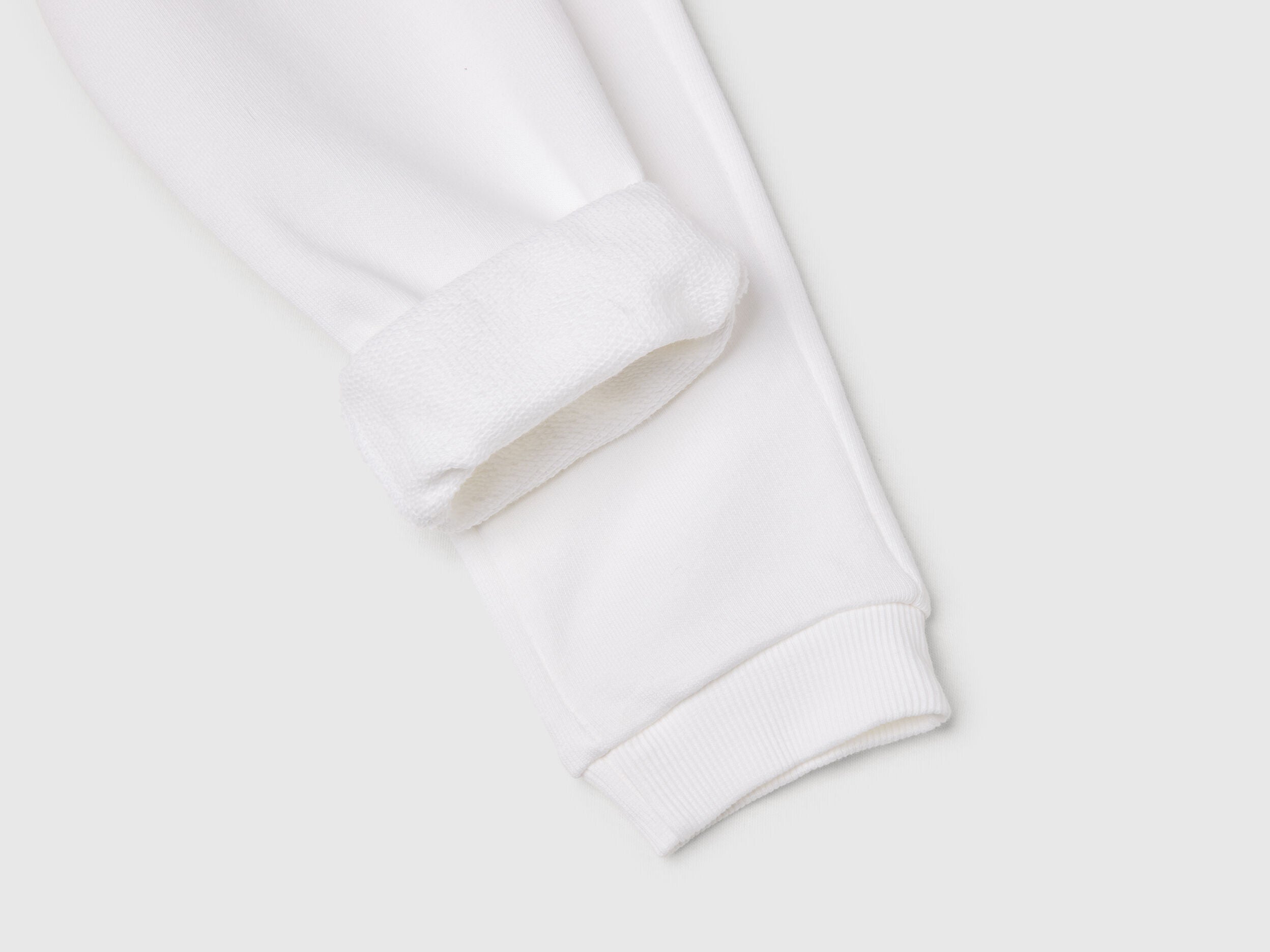 Benetton_White_Sweatpants in Cotton_3J70GF01N_101_03
