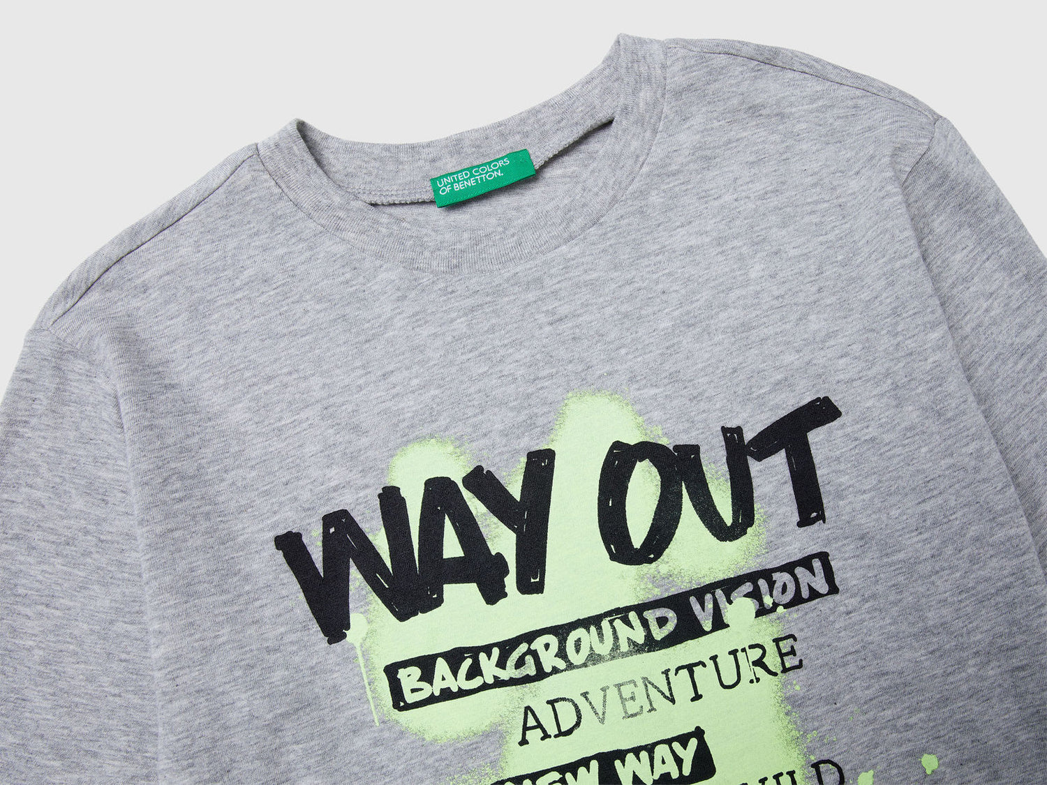 Benetton_Light Gray_T-Shirt with Print_3JERC10QO_501_03