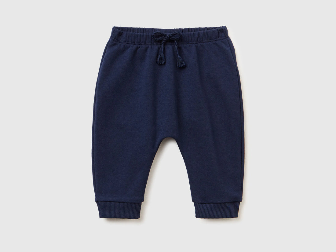 Benetton_Dark Blue_Warm Sweat Trousers with Pocket_3K1CAF02J_252_01