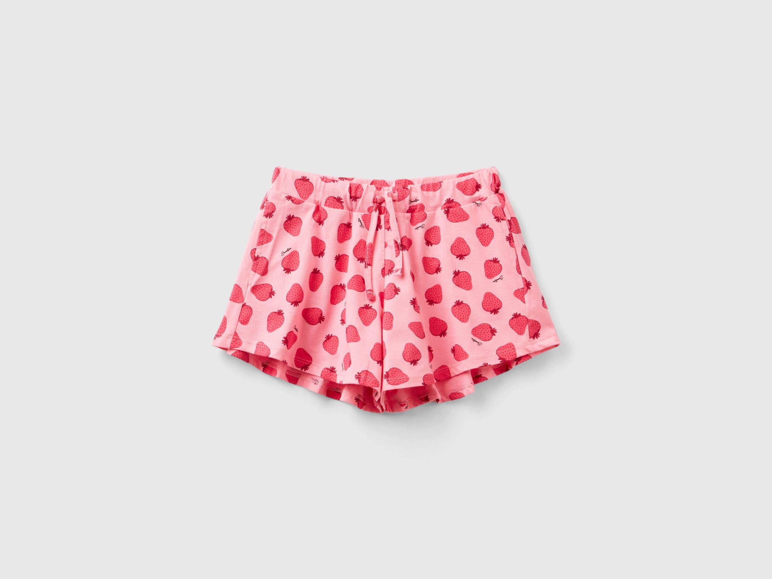Pink Shorts With Strawberry Print_3M39C902M_77Q_01