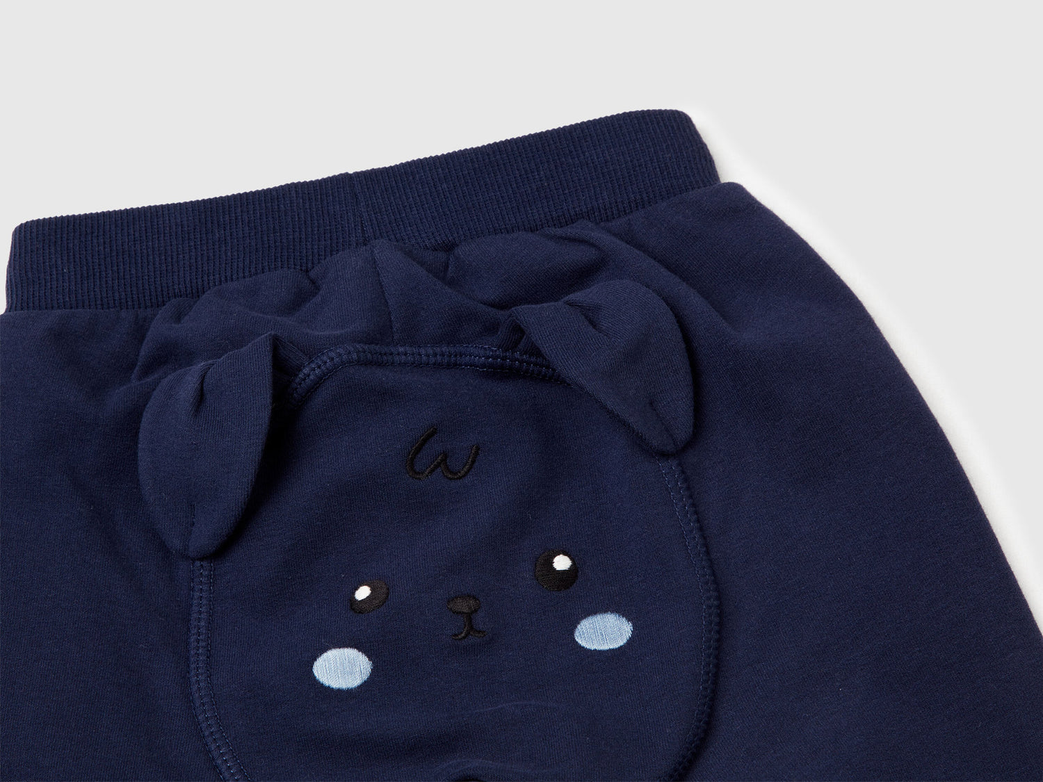 Beneton_Cotton Sweatpants _3MDSAF029_252_03