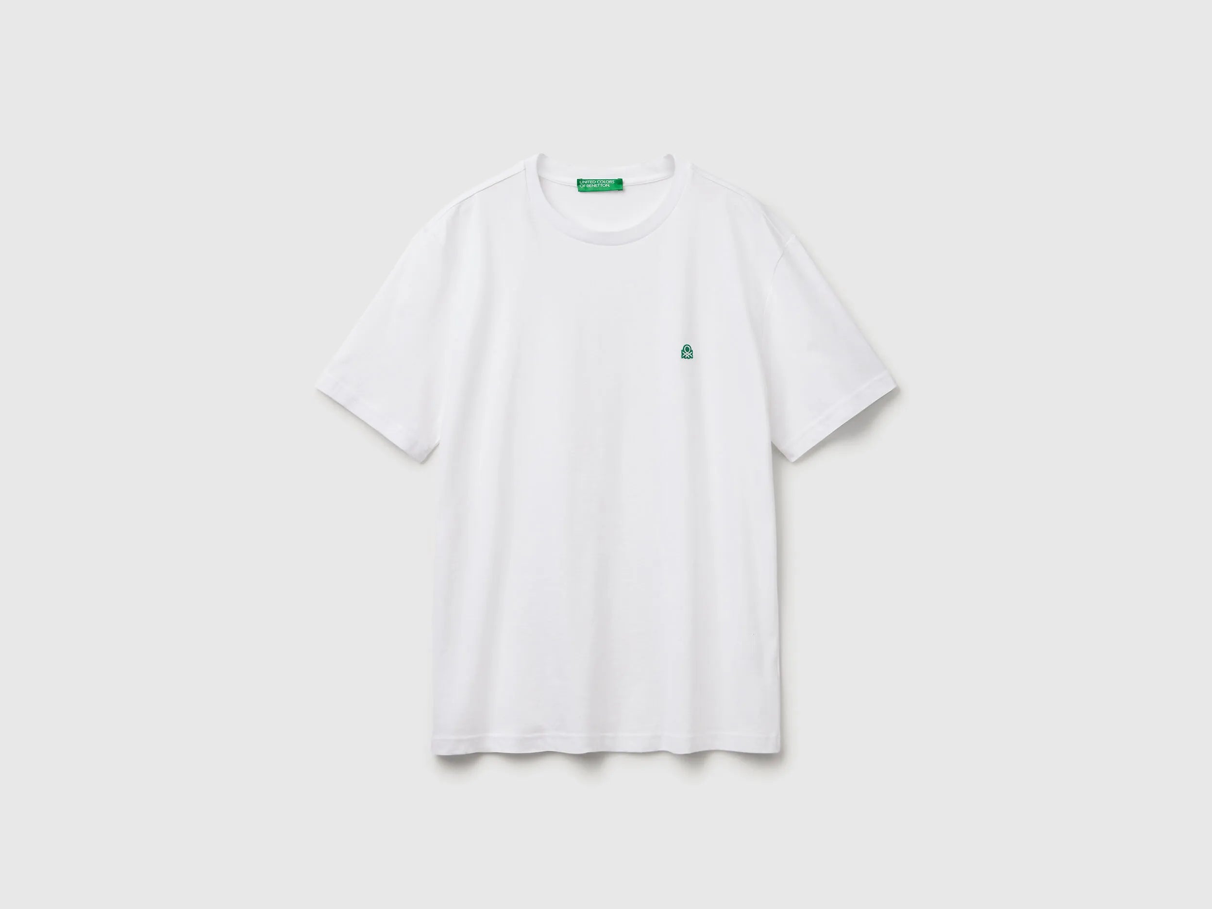 Benetton White Men Basic Cotton T-Shirt SKU: 3MI5J1AF7_101 Image 03
