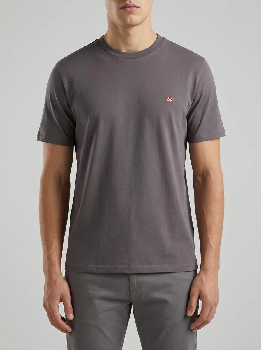 Benetton Dark Gray Men Cotton Basic T-Shirt SKU: 3MI5J1AF7_60W Image 00