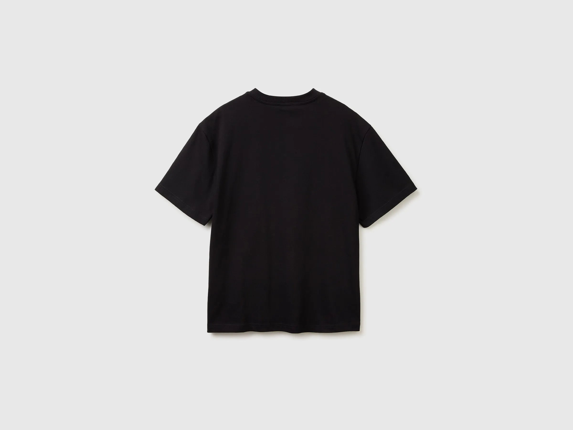 Benetton Black Men Relaxed Fit T-Shirt with Print SKU: 3MI5U10C5_901 Image 02