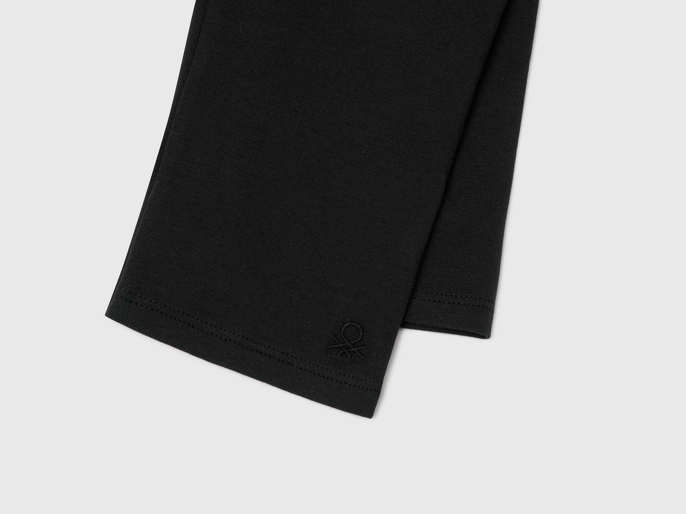 Beneton_Knee-Length Stretch Cotton Leggings_3MT1CF02J_100_03