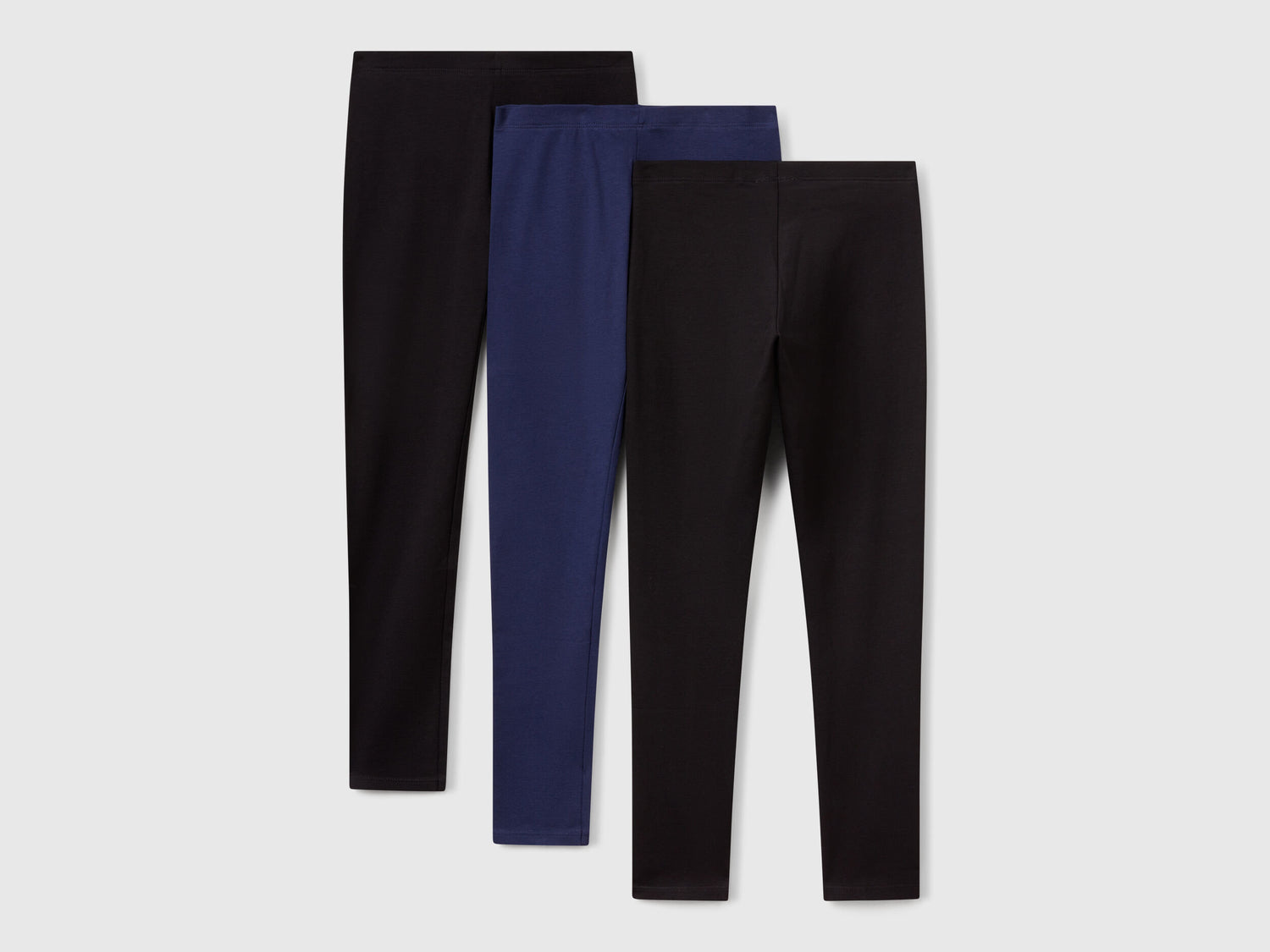 Beneton_Three Leggings in Stretch Cotton_3MT1CF06P_901_02