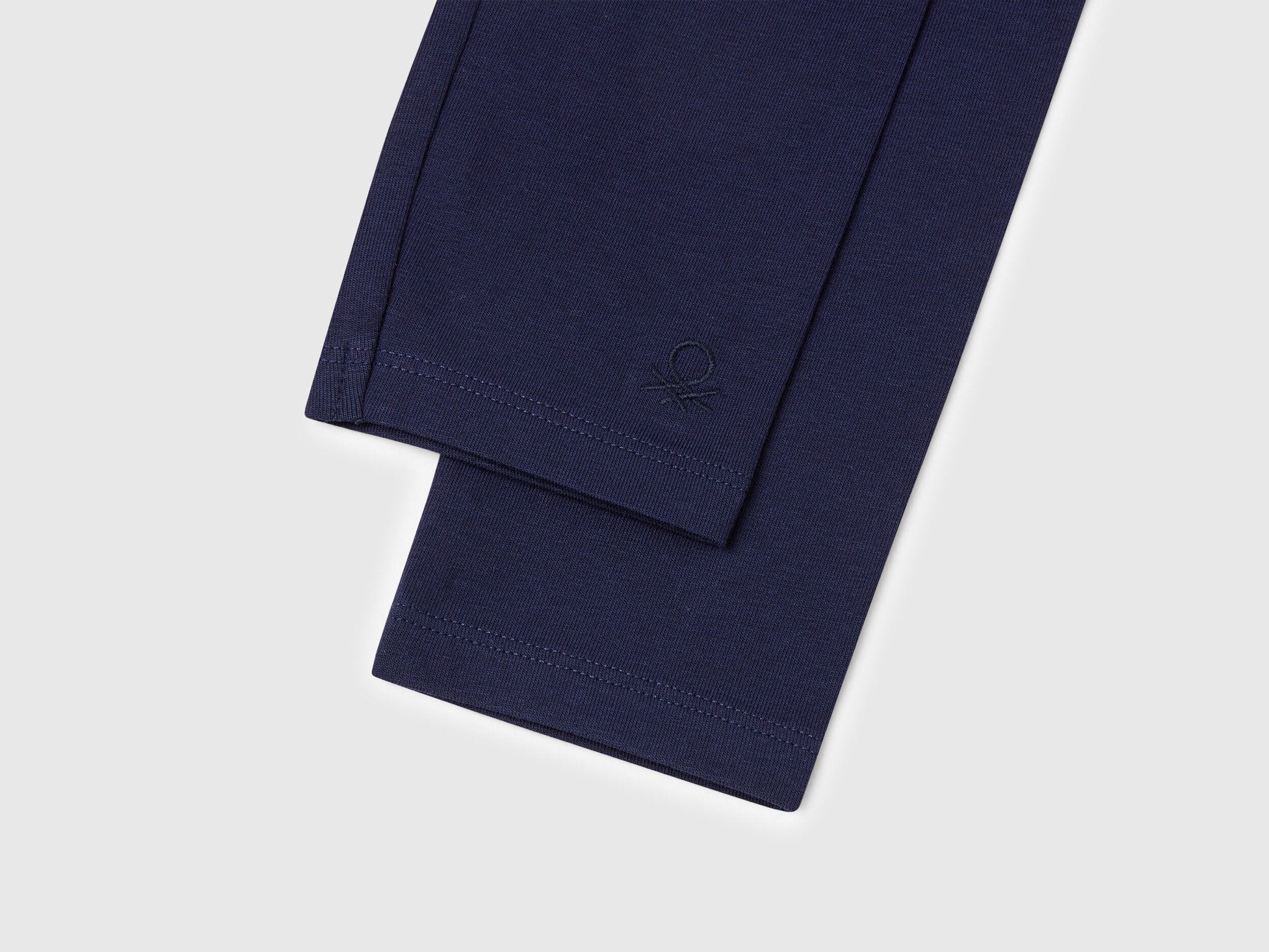 Beneton_Three Leggings in Stretch Cotton_3MT1CF06P_901_03