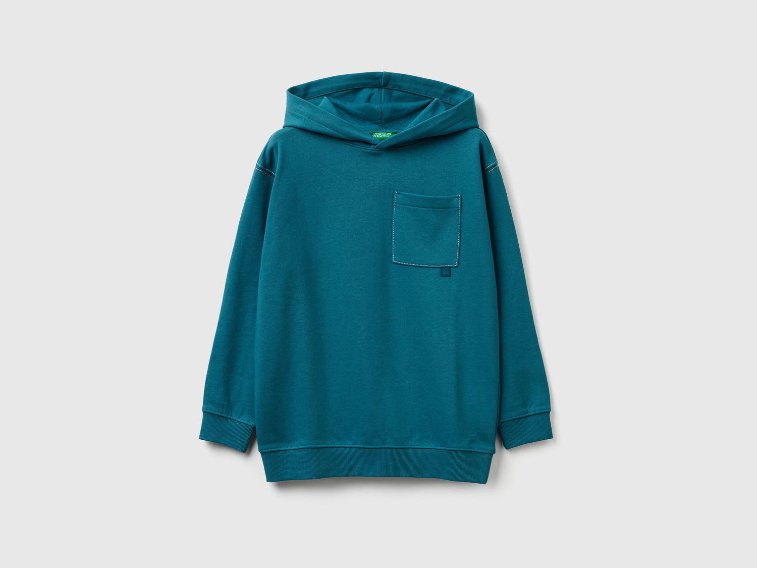 Benetton_Teal_Oversized Sweatshirt with Bold Print_3NBMC205A_3C5_01
